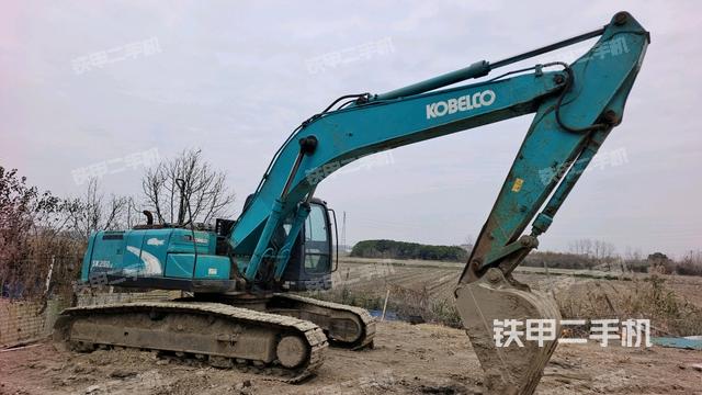 右前45(整機(jī)外觀) 右前45(整機(jī)外觀)