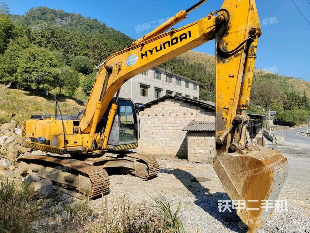 右前45(整機(jī)外觀) 右前45(整機(jī)外觀)