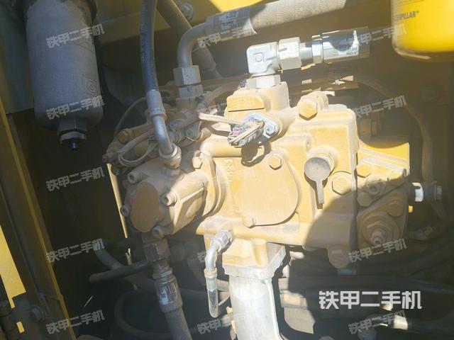 液壓泵斜45?左(大件艙室) 液壓泵斜45?左(大件艙室)