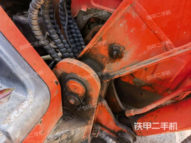大臂根部?斜(工作和回轉(zhuǎn)裝置) 大臂根部?斜(工作和回轉(zhuǎn)裝置)
