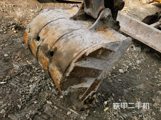 鏟斗45度(工作和回轉(zhuǎn)裝置) 鏟斗45度(工作和回轉(zhuǎn)裝置)