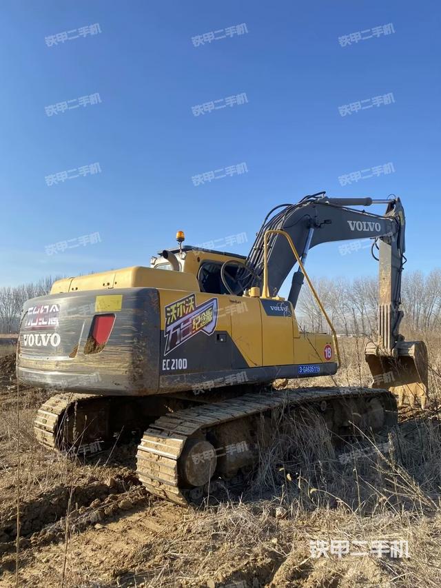 整機(jī)右后45°(整機(jī)外觀) 整機(jī)右后45°(整機(jī)外觀)