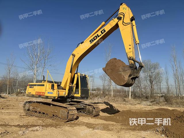 整機(jī)右后45°(整機(jī)外觀) 整機(jī)右后45°(整機(jī)外觀)