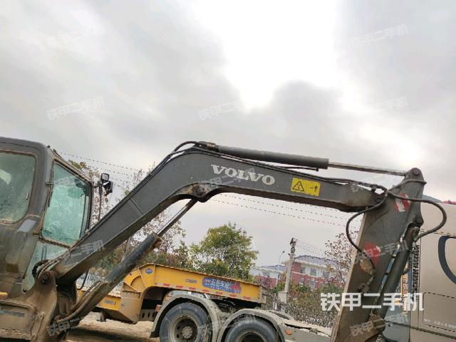 大臂整體?右側(cè)（工作和回轉(zhuǎn)裝置）