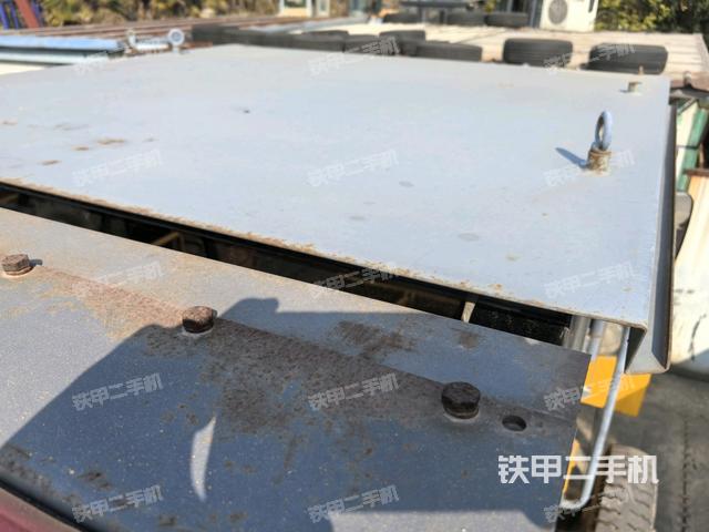 駕駛室頂部（駕駛室/操作室）