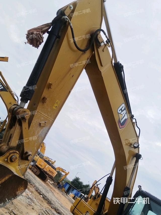 小臂整體左后（工作和回轉(zhuǎn)裝置）