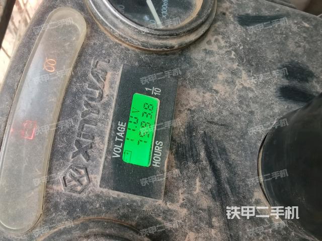 小時(shí)表(駕駛室部分) 小時(shí)表(駕駛室部分)