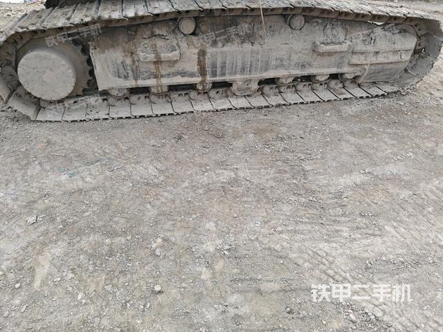 左側(cè)履帶整體?（行走機(jī)構(gòu)）