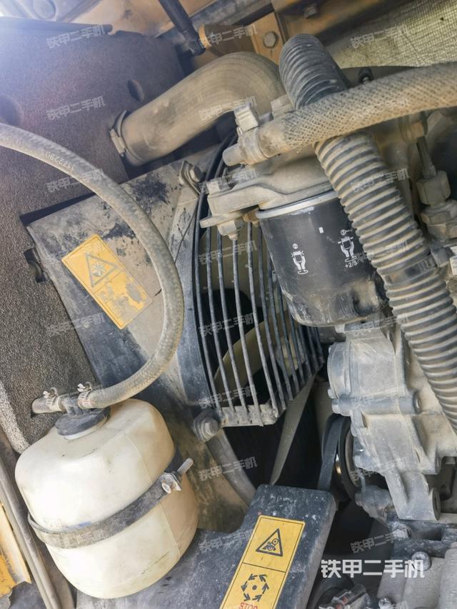 水箱+風(fēng)扇特寫(上車部件) 水箱+風(fēng)扇特寫(上車部件)