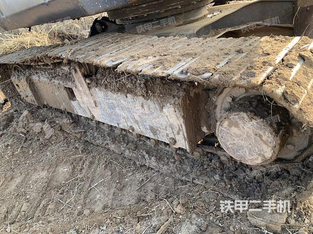 單側(cè)履帶整體（整機(jī)外觀）