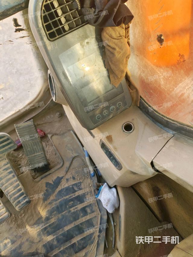 顯示屏?(駕駛室部分) 顯示屏?(駕駛室部分)