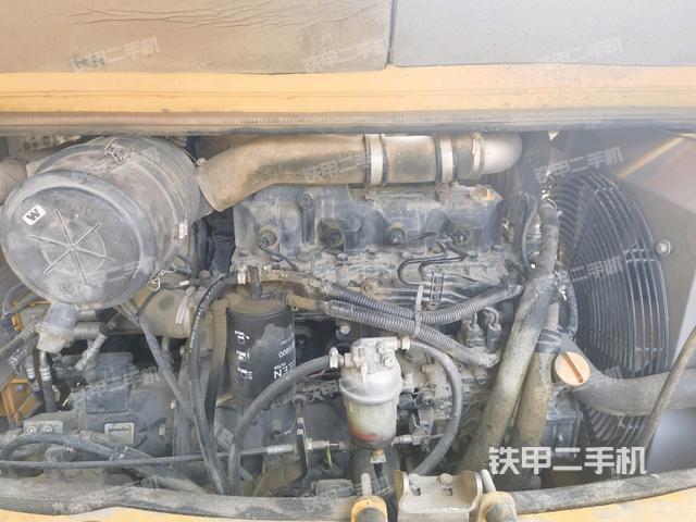 發(fā)動機室(上車部件) 發(fā)動機室(上車部件)