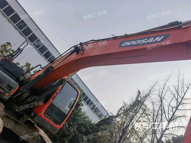 大臂整體?右側(cè)（工作和回轉(zhuǎn)裝置）