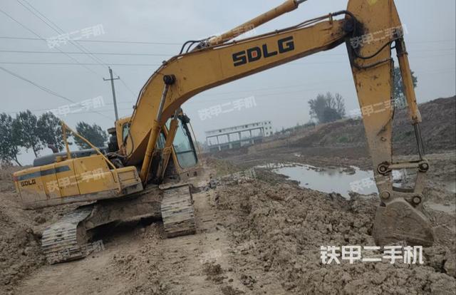 整機右后45°（整機外觀）