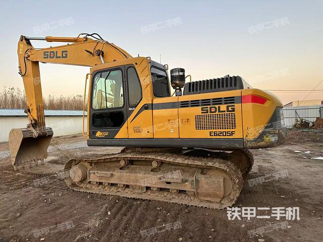 整機(jī)右后45°（整機(jī)外觀）