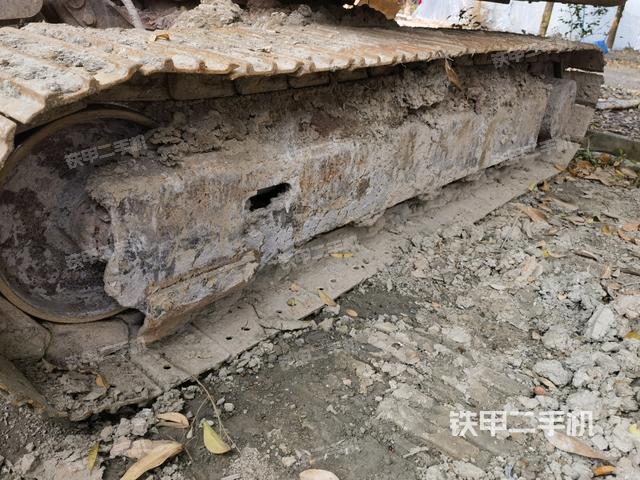 左側(cè)履帶整體?(行走機構(gòu)) 左側(cè)履帶整體?(行走機構(gòu))