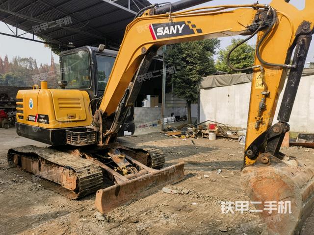 右前45(整機(jī)外觀) 右前45(整機(jī)外觀)
