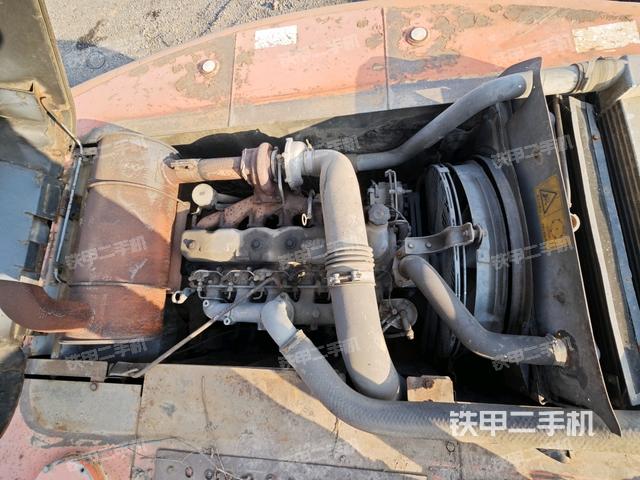 發(fā)動(dòng)機(jī)整體俯視(整機(jī)外觀) 發(fā)動(dòng)機(jī)整體俯視(整機(jī)外觀)