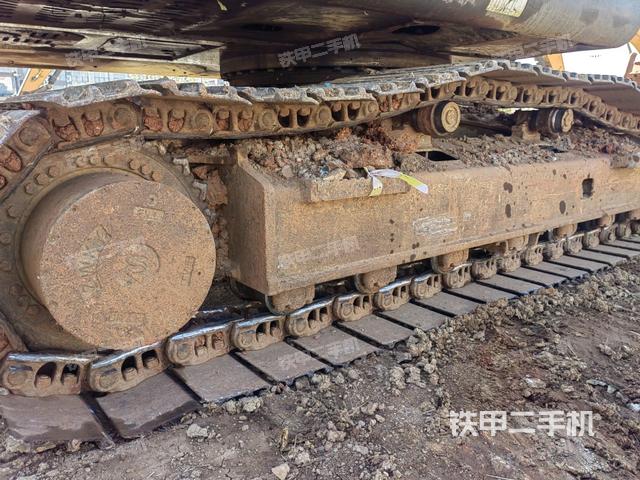 左側(cè)履帶整體?（行走機構(gòu)）