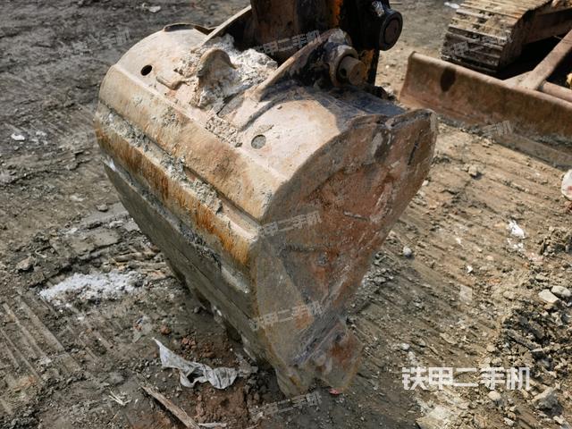 鏟斗45度(工作和回轉(zhuǎn)裝置) 鏟斗45度(工作和回轉(zhuǎn)裝置)