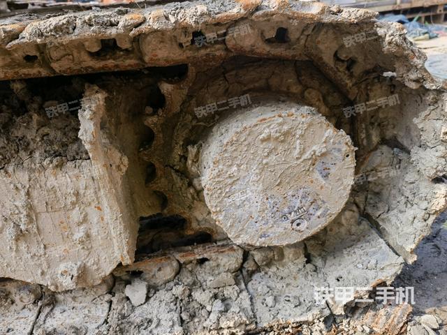 左驅(qū)動(dòng)輪（行走機(jī)構(gòu)）