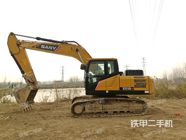 三一重工SY205H挖掘机的设备实拍-第1张实拍照片