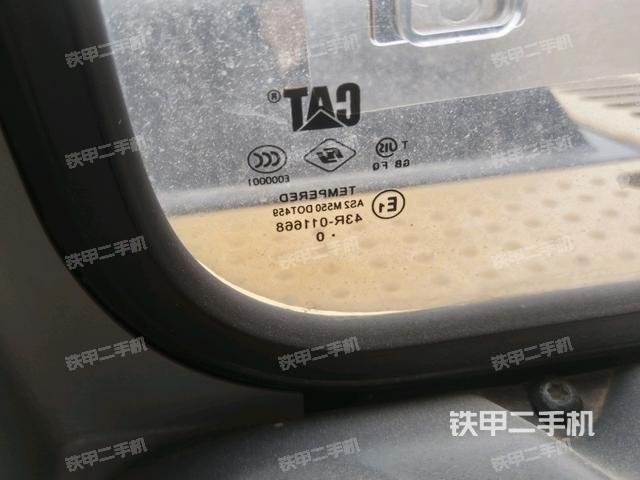 后窗玻璃角標(駕駛室部分) 后窗玻璃角標(駕駛室部分)