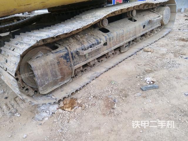 左側(cè)履帶整體?（行走機(jī)構(gòu)）