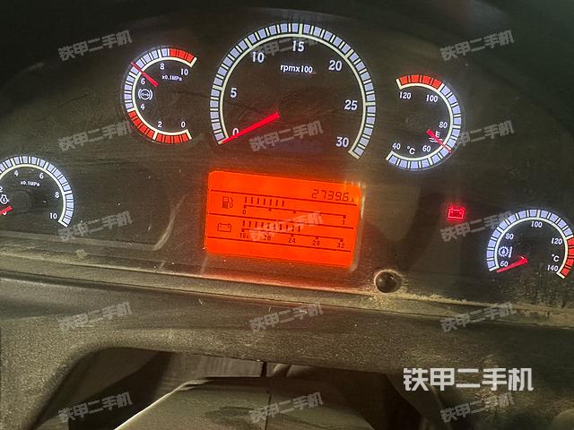 駕駛室操作臺（整機外觀及大件）