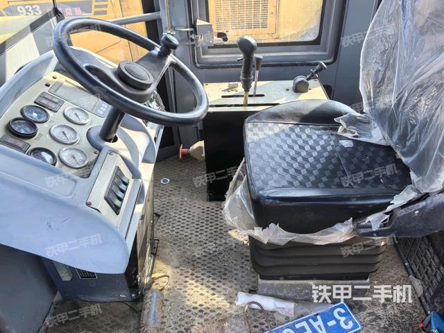 駕駛室內(nèi)部（駕駛室/操作室）