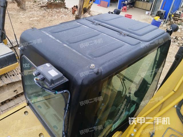 駕駛室頂部俯視（上車部件）