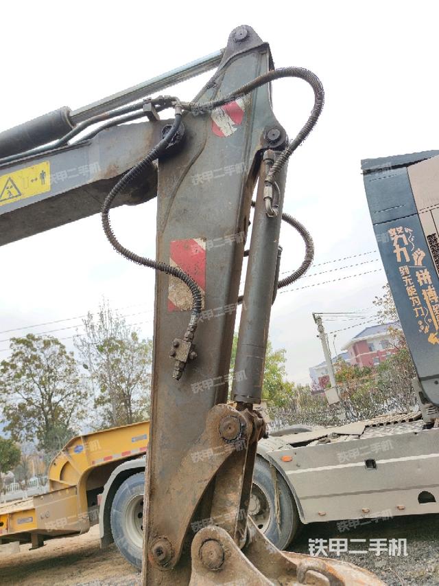 小臂整體右前（工作和回轉(zhuǎn)裝置）