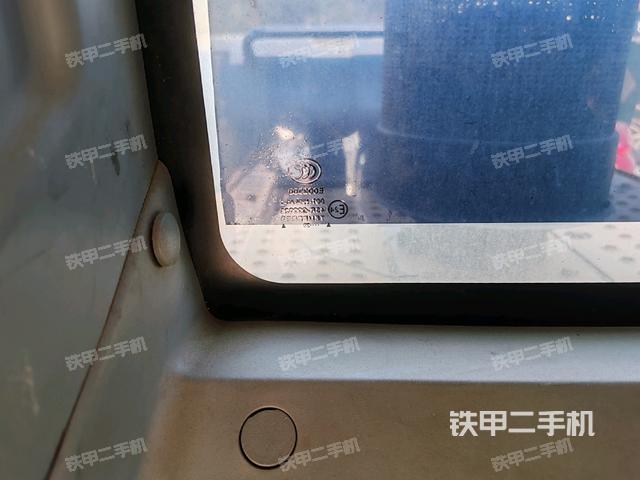 后窗玻璃角標(biāo)(駕駛室部分) 后窗玻璃角標(biāo)(駕駛室部分)