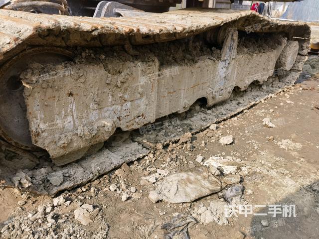 左側(cè)履帶整體?（行走機(jī)構(gòu)）