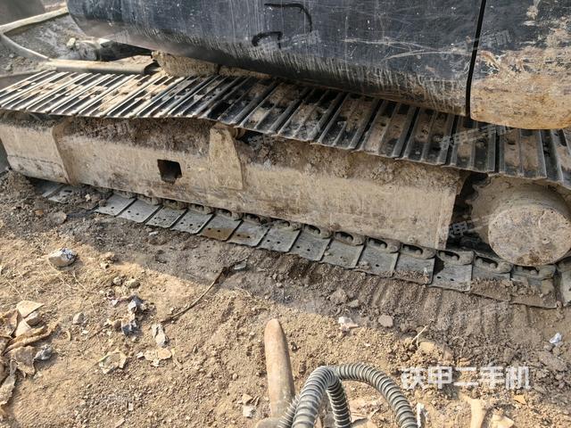 右側履帶整體?（行走機構）