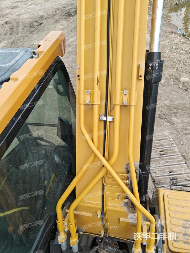 大臂根部?斜視（工作和回轉(zhuǎn)裝置）