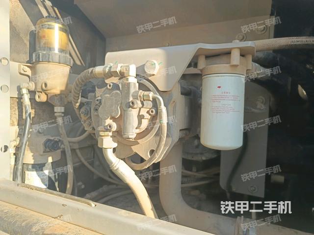 液壓泵斜45?右(大件艙室) 液壓泵斜45?右(大件艙室)