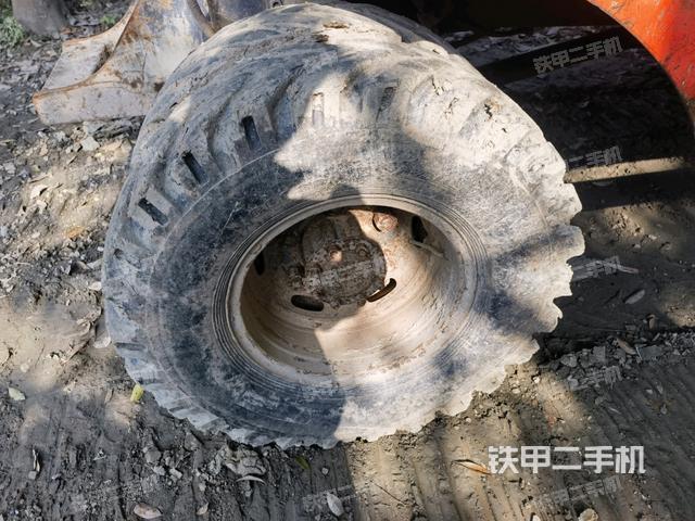 左驅(qū)動(dòng)輪(行走機(jī)構(gòu)) 左驅(qū)動(dòng)輪(行走機(jī)構(gòu))