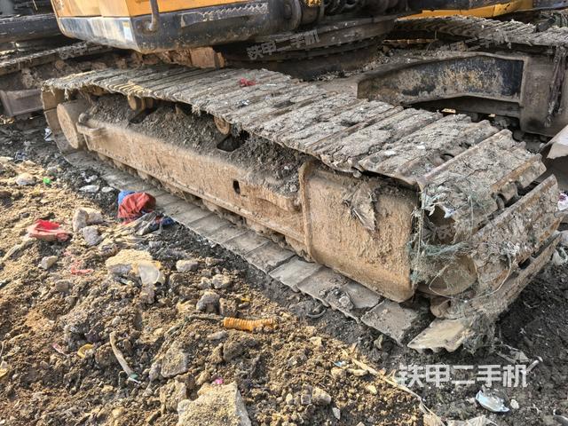 單側履帶整體（整機外觀）