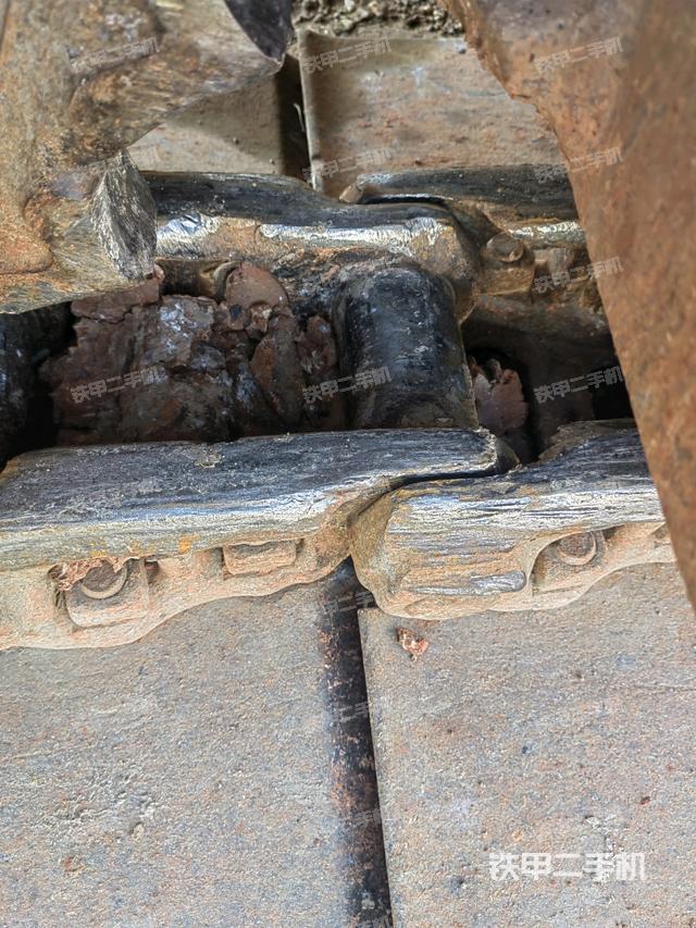 右側(cè)履帶整體（行走機構(gòu)）