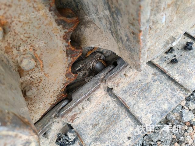 右側(cè)行走馬達(dá)蓋板（行走機(jī)構(gòu)）