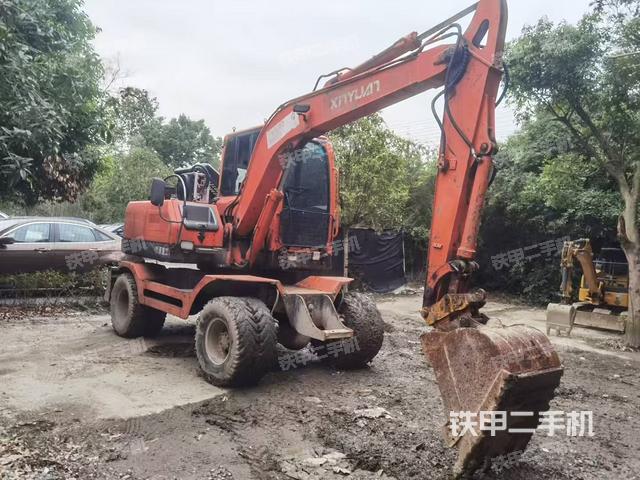 右前45(整機(jī)外觀) 右前45(整機(jī)外觀)
