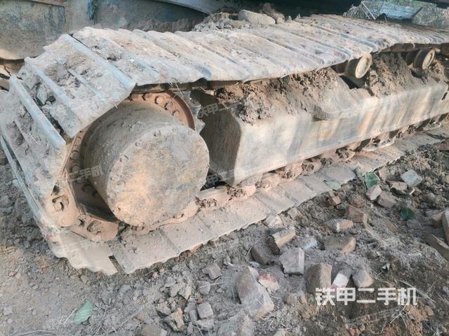 右側(cè)履帶整體（行走機構(gòu)）