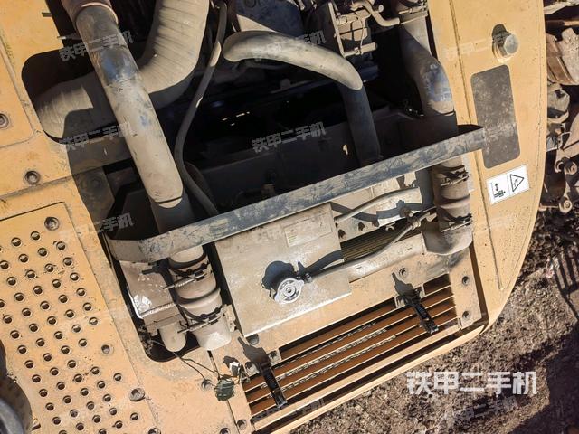 氣門室蓋螺絲特寫（上車部件）