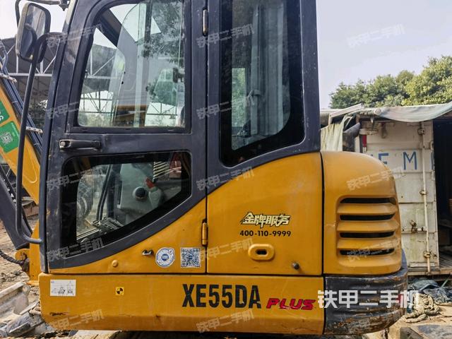 ?駕駛室正側(cè)（駕駛室部分）