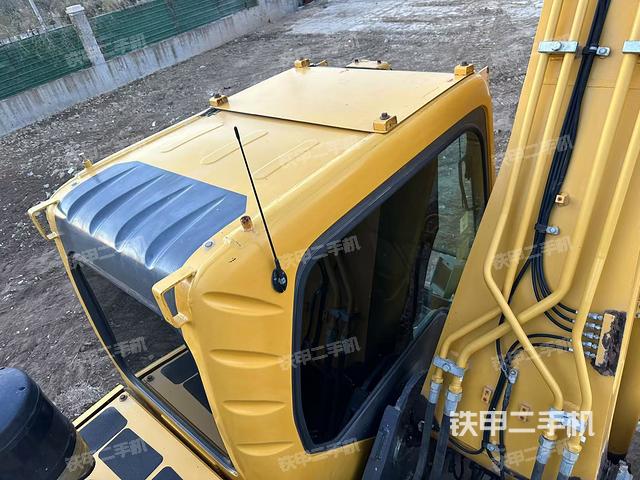 駕駛室頂部（整機(jī)外觀）