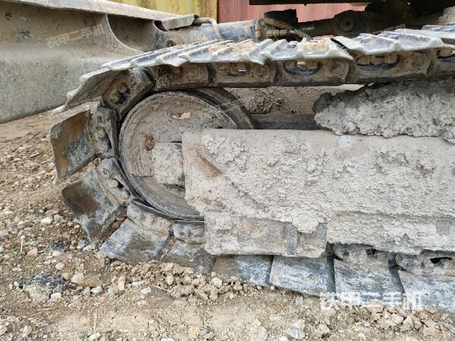 左導(dǎo)向輪（行走機(jī)構(gòu)）