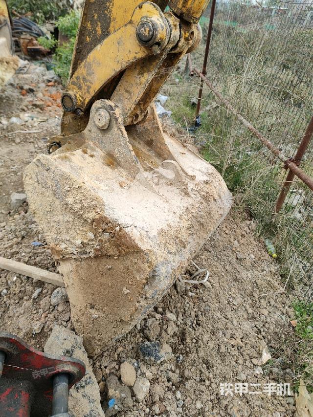 鏟斗右后整體（工作和回轉(zhuǎn)裝置）