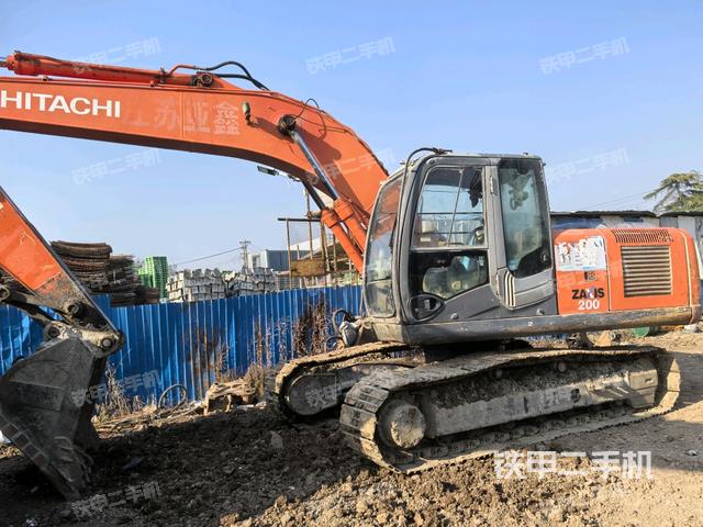 日立ZX200-3挖掘機