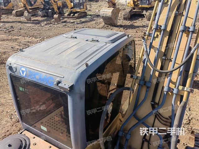 駕駛室頂部俯視（上車部件）